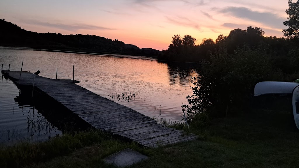 The Wicksens | 131 Horseshoe Ln, Barrys Bay, ON K0J 1B0, Canada | Phone: (647) 710-5281