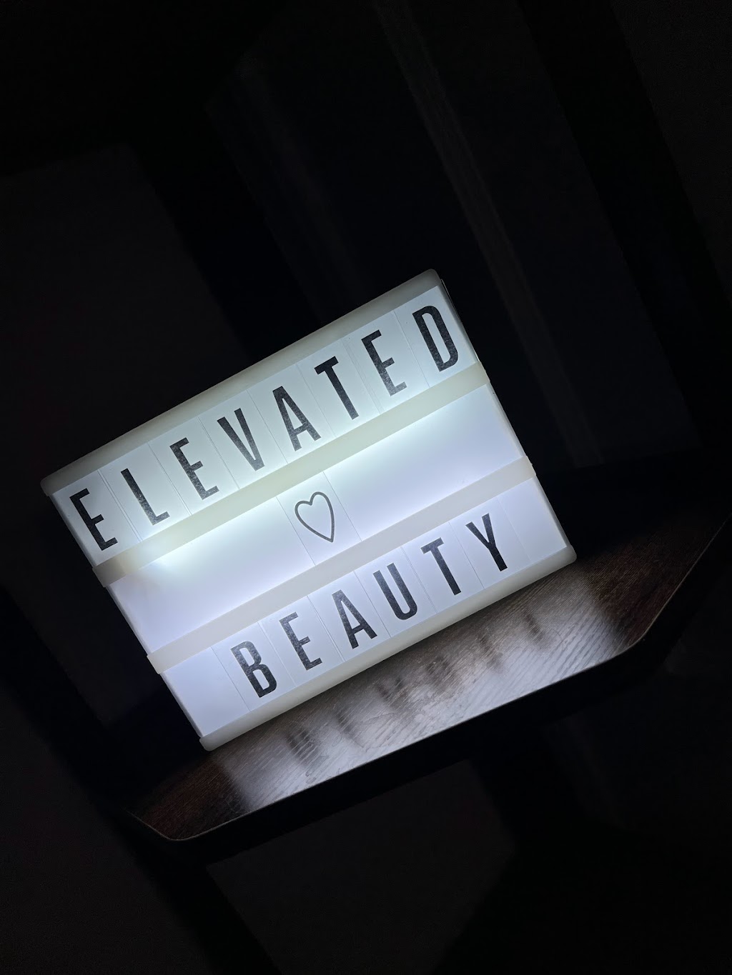 Elevated Beauty | 126 Rue Notre Dame, Oka, QC J0N 1E0, Canada | Phone: (450) 479-6851