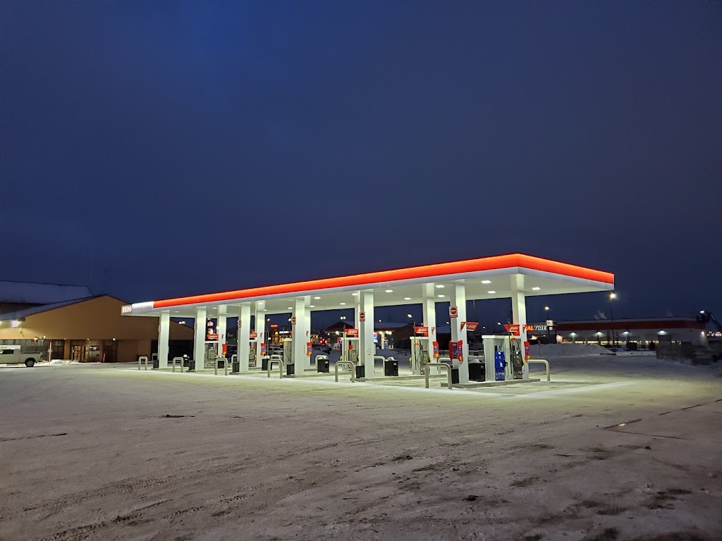 Sherwood Truck Stop | gas station | 28 Strathmoor Dr, Sherwood Park, AB T8H 2B6, Canada | 7802970444 OR +1 780-297-0444