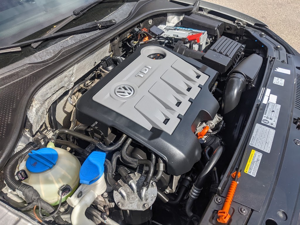 Normandeaus Car Care & Pembroke Limo Service | 811 Pembroke St W, Pembroke, ON K8A 5P5, Canada | Phone: (613) 735-1644