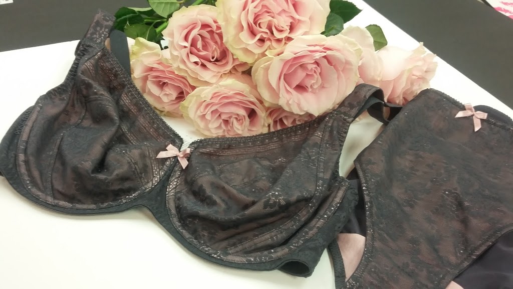 The Girls Bra Shop | 6316 Main St, Whitchurch-Stouffville, ON L4A 1G8, Canada | Phone: (905) 642-3339