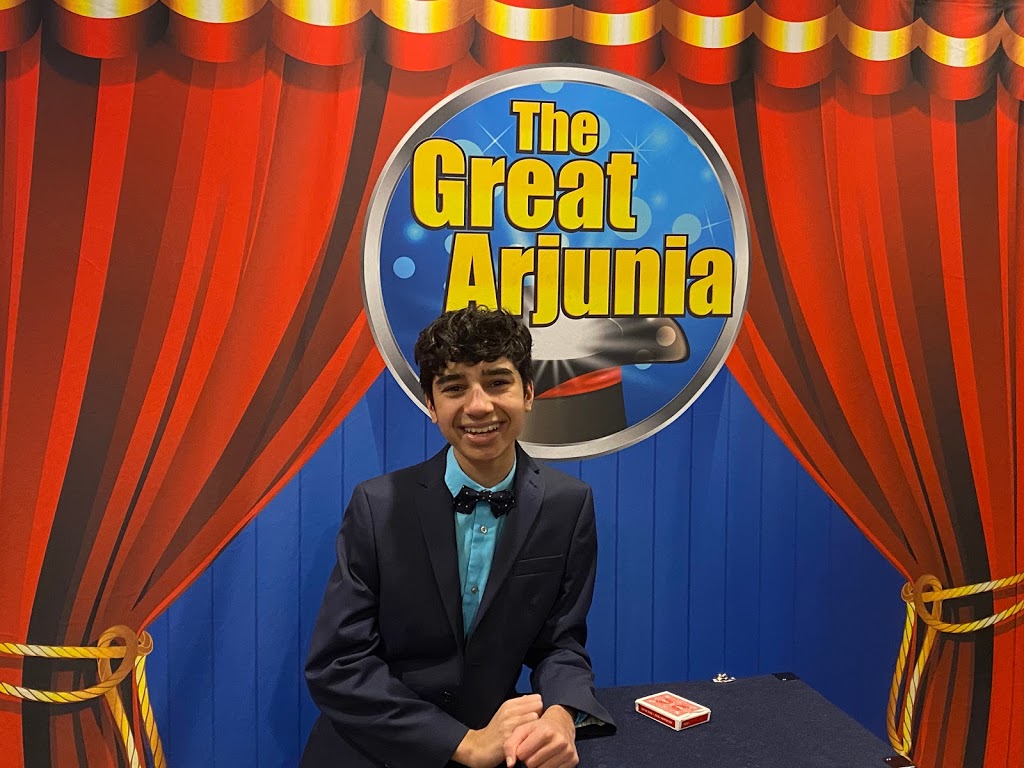 The Great Arjunia - Ottawa Magician | 8 Conlan Way, Nepean, ON K2J 4W9, Canada | Phone: (613) 900-5128
