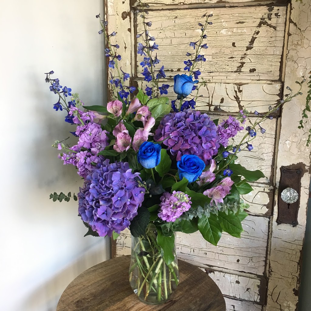 Grower Direct Flowers | 20 McLeod Ave #2, Spruce Grove, AB T7X 3Y1, Canada | Phone: (780) 962-2271