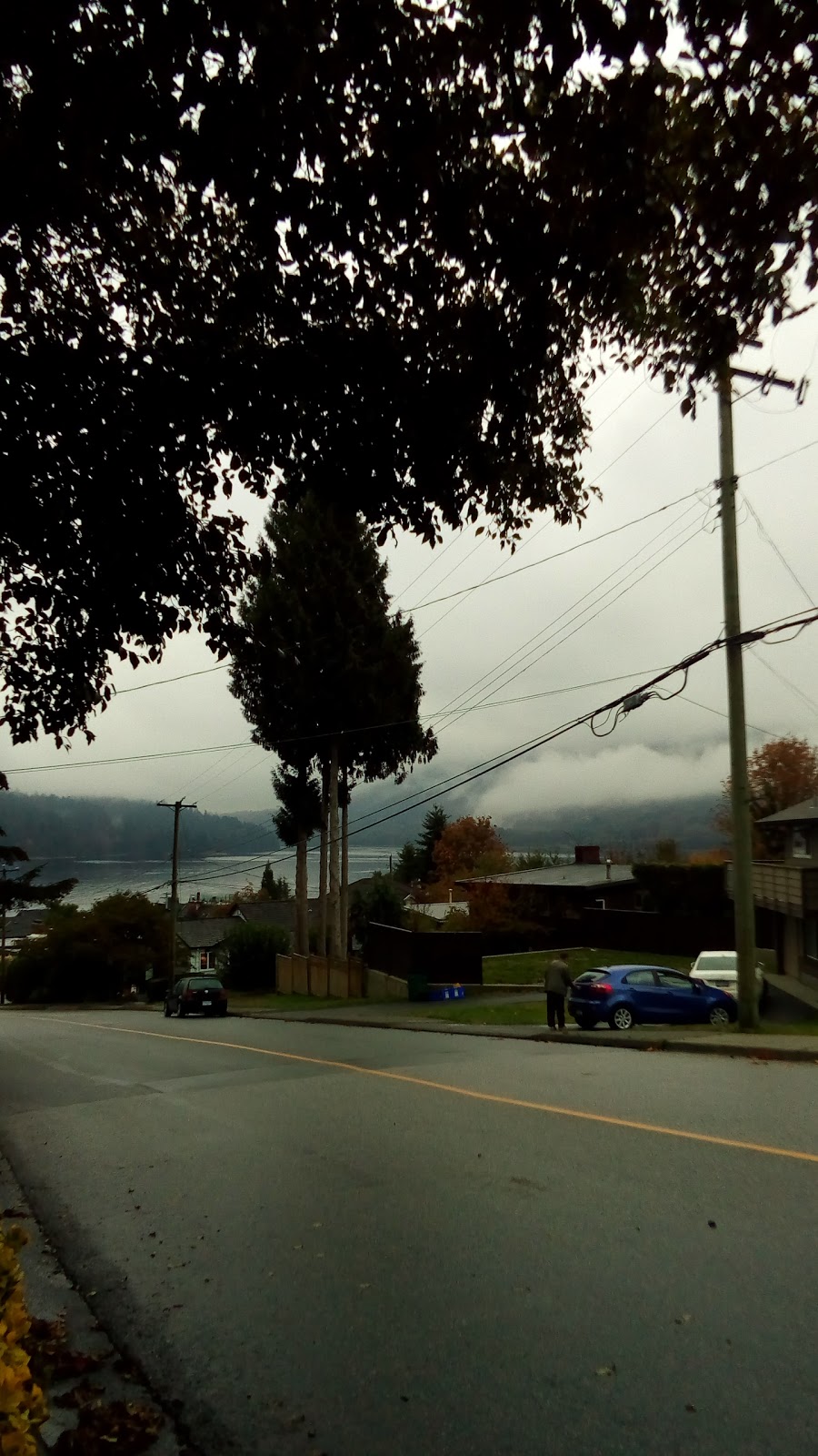 Dollarton Village | 489 Dollarton Hwy N, North Vancouver, BC V7G 1M9, Canada | Phone: (604) 689-3040