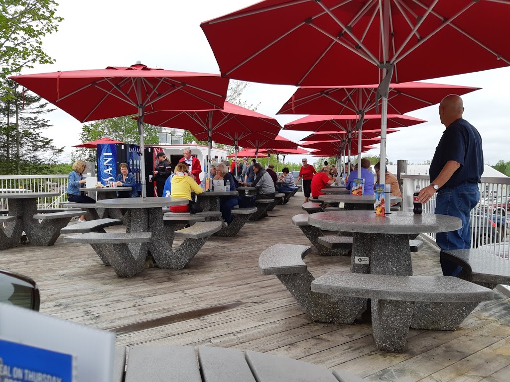 Catch of the Bay Fish and Chip Boat | 10682 NS-4, Debert, NS B0M 1G0, Canada | Phone: (902) 662-2816