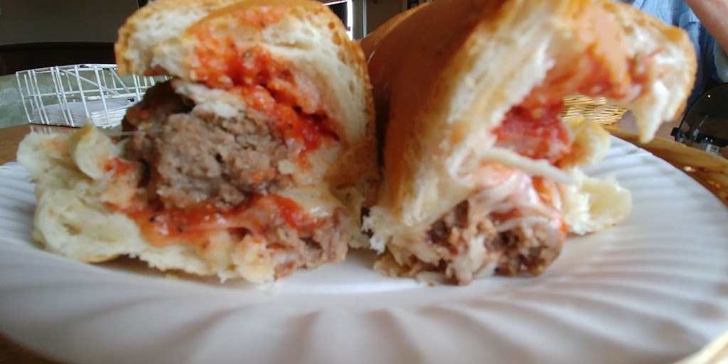 Italian Pizza and Subs | 1578 Niagara Stone Rd, Virgil, ON L0S 1T0, Canada | Phone: (905) 468-1200