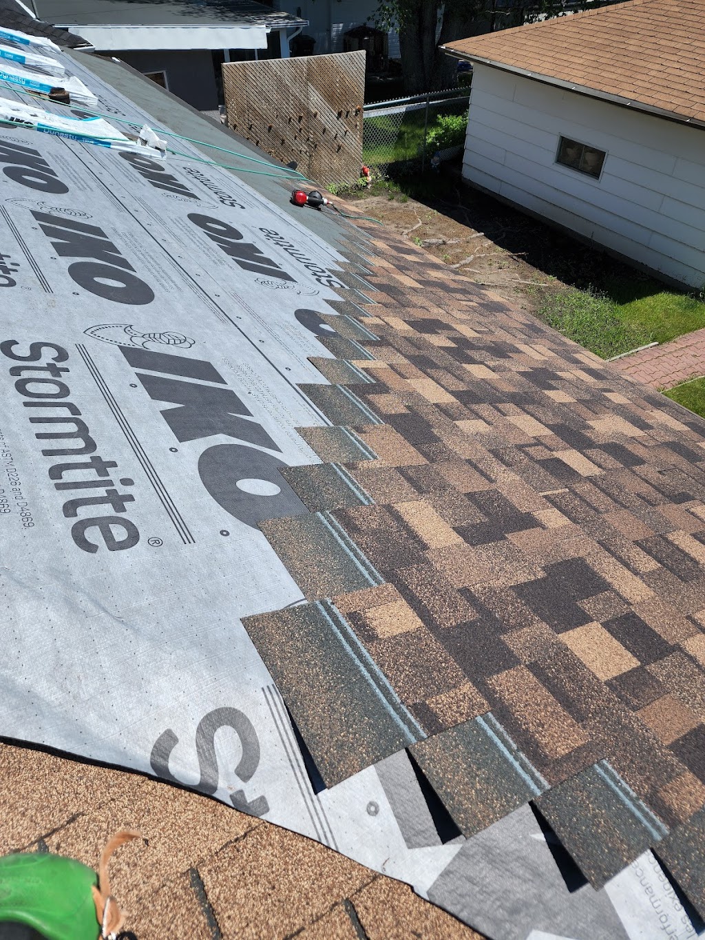 Roofed In LTD. | 5826 41 St Crescent, Red Deer, AB T4N 1B6, Canada | Phone: (403) 321-5742