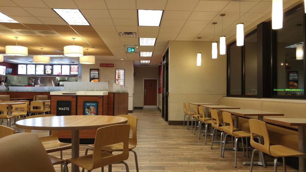 Wendys | 2400 Dundas St W, Mississauga, ON L5K 2R8, Canada | Phone: (905) 855-8953