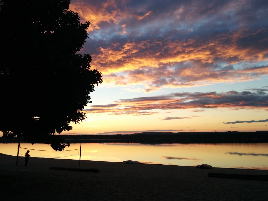 Nangor Beach Resort | 277 Nangor Trail, Westmeath, ON K0J 2L0, Canada | Phone: (613) 587-4455
