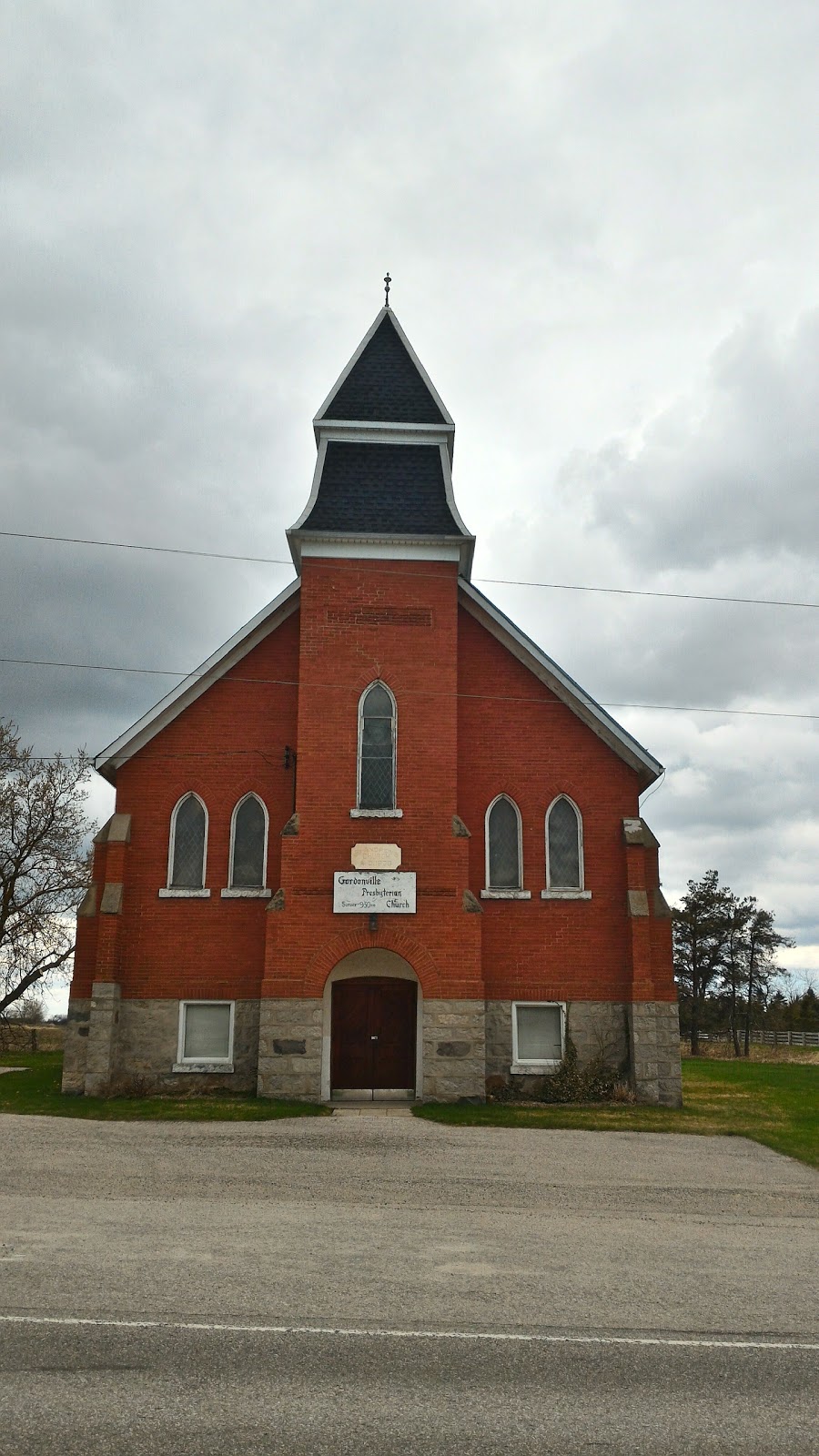 Gordonville Presbyterian Church | 8952 Wellington County Rd 14, Kenilworth, ON N0G 2E0, Canada
