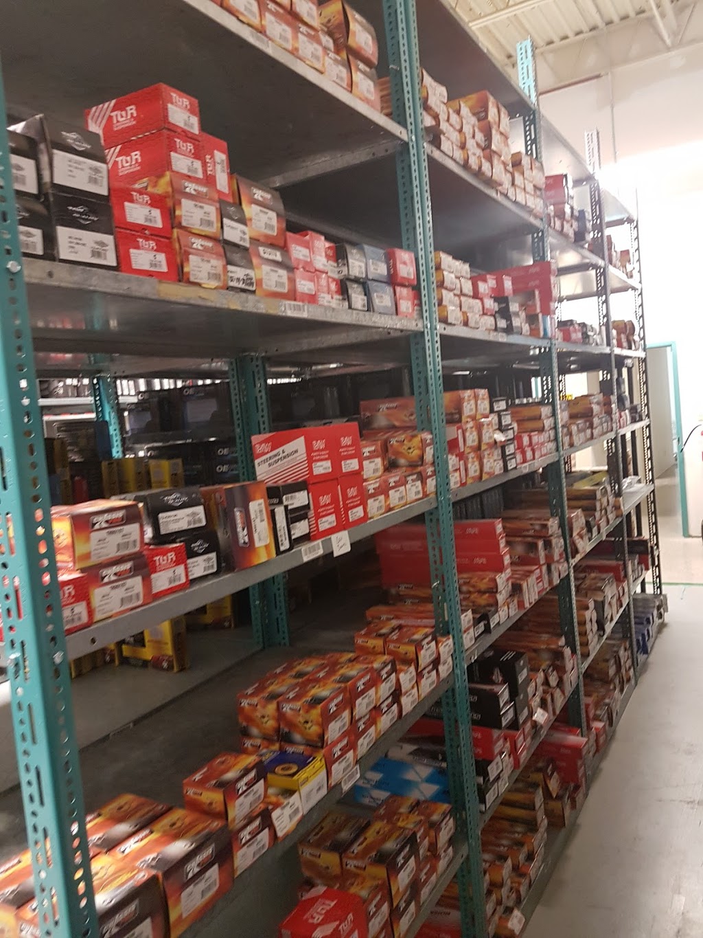 Manitou Auto Parts | 107 Manitou Dr UNIT 11, Kitchener, ON N2C 1L4, Canada | Phone: (519) 208-8822
