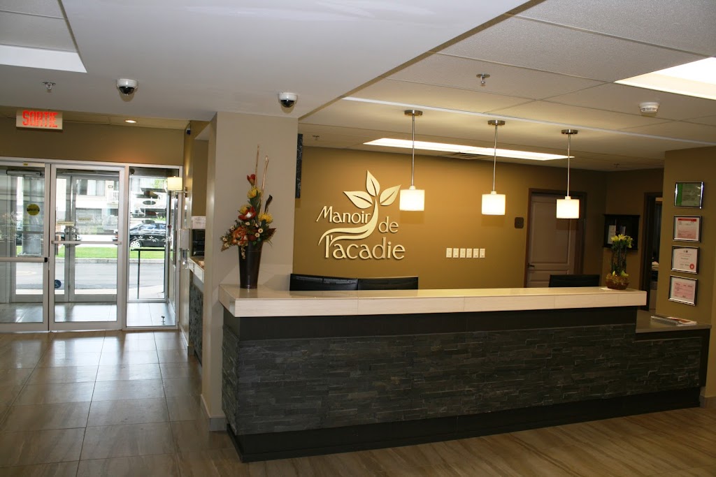 Manoir de lAcadie | 11087 Street, Rue Drouart, Montréal, QC H3M 2S4, Canada | Phone: (514) 332-4040