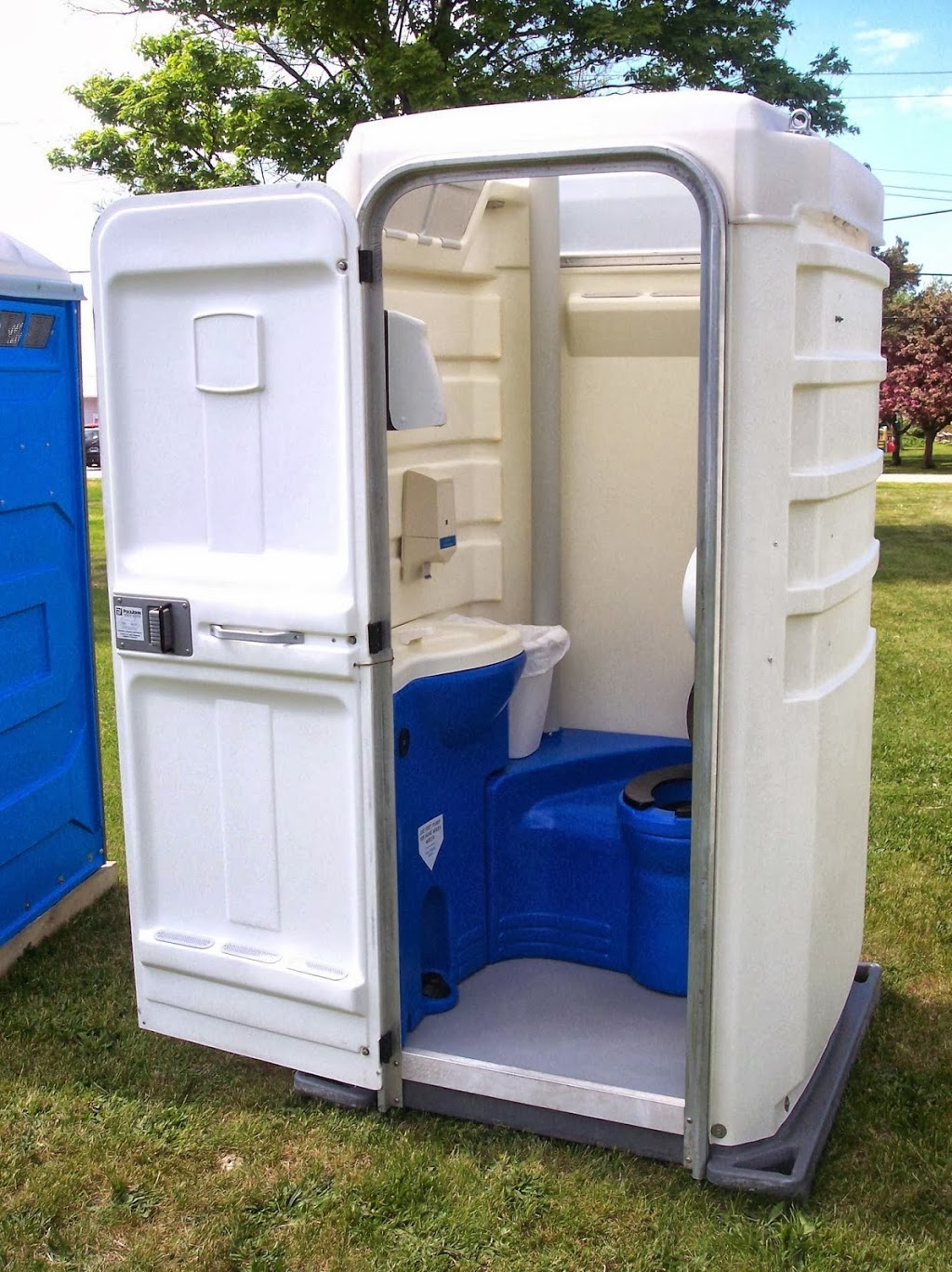 Campbells Portable Toilets | 5463 ON-6, Guelph, ON N1H 6J2, Canada | Phone: (519) 822-1521