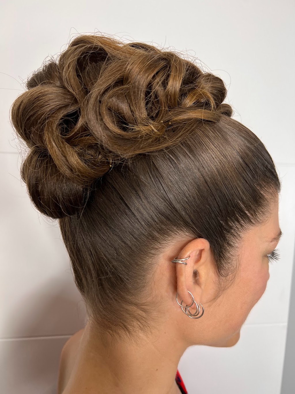 Hair By Jeannine Dyer | 525 Perth Ave, Winnipeg, MB R2V 0V4, Canada | Phone: (204) 228-0596