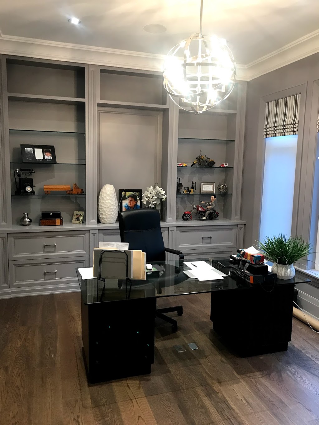 Vicks custom designs | 299 Garyray Dr, North York, ON M9L 1P2, Canada | Phone: (416) 270-9617