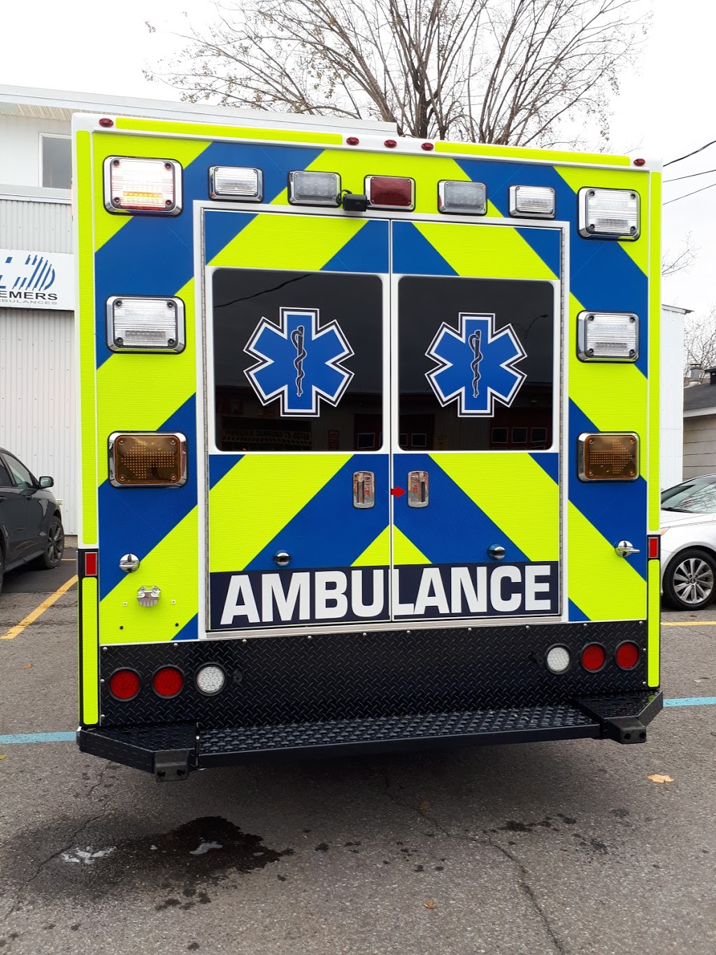Demers Ambulance Service Department | 2994 Rue Richelieu, Beloeil, QC J3G 2C9, Canada | Phone: (450) 446-6257