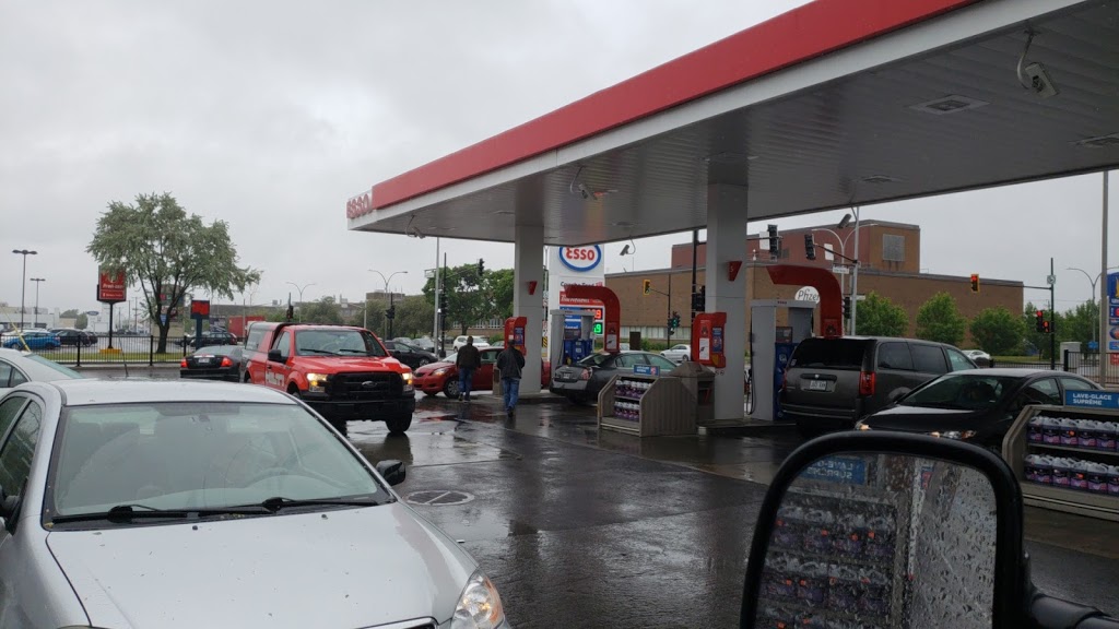 Tim Hortons | 950 Boulevard Marcel-Laurin, Saint-Laurent, QC H4M 2N2, Canada | Phone: (514) 379-3051