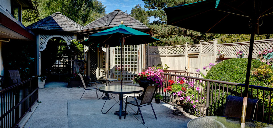 Kopernik Lodge | 3150 Rosemont Dr, Vancouver, BC V5S 3S9, Canada | Phone: (604) 438-2474