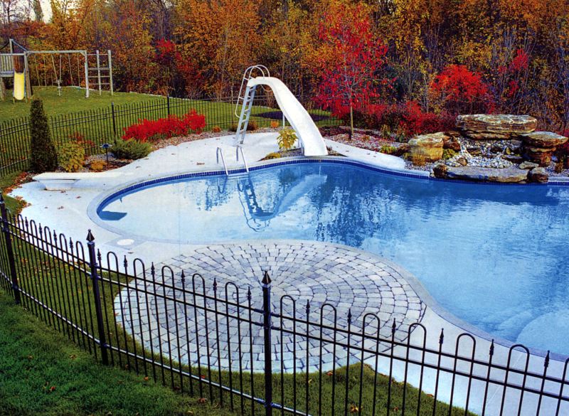 Clôtures Raymond Inc | 485 Boulevard Edgar Archambault, Rivière-Beaudette, QC J0P 1R0, Canada | Phone: (450) 424-3820