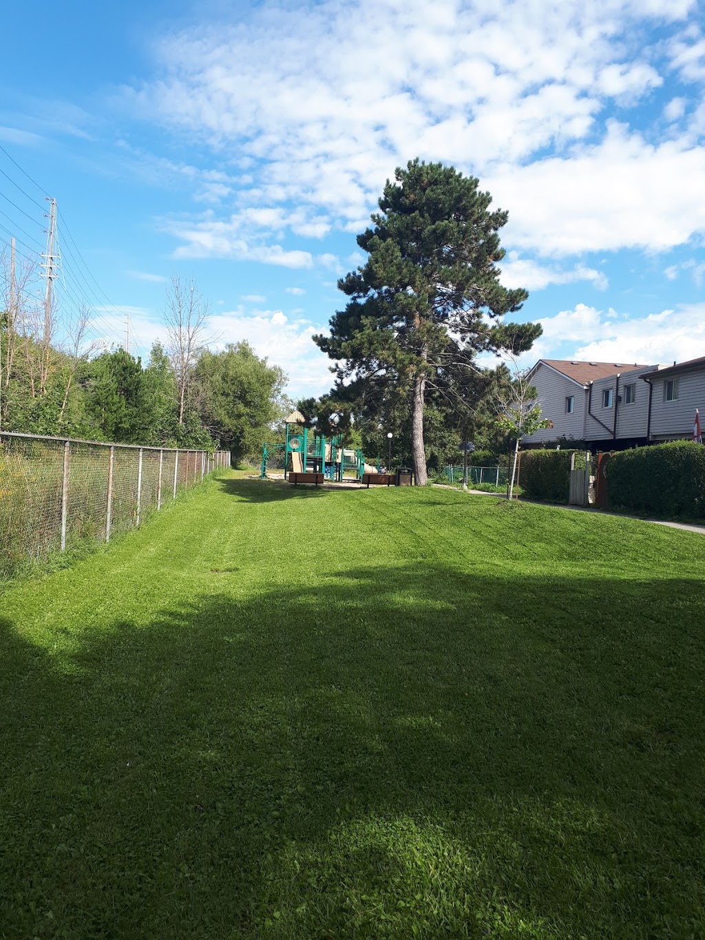 Oshawa Valley Park Co-Operative Homes Inc | 420 Bristol Crescent #2, Oshawa, ON L1J 6M2, Canada | Phone: (905) 571-2370