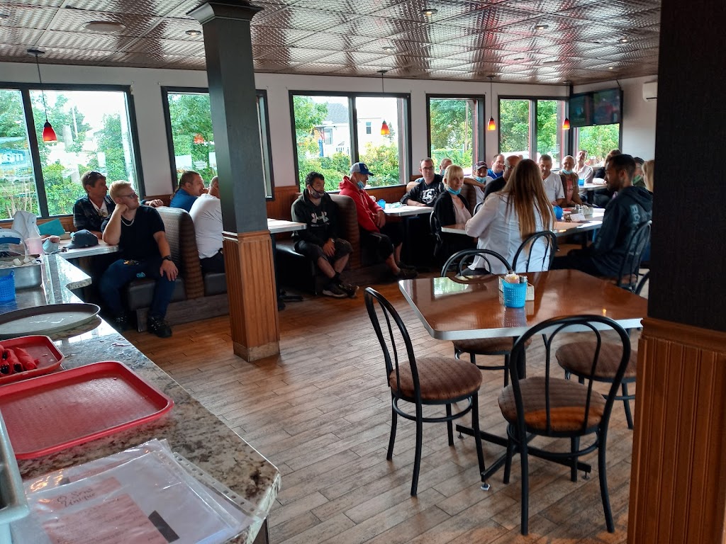 Le Local Resto-rant | 10506 Bd des Hêtres, Shawinigan, QC G9T 2H2, Canada | Phone: (819) 601-8612