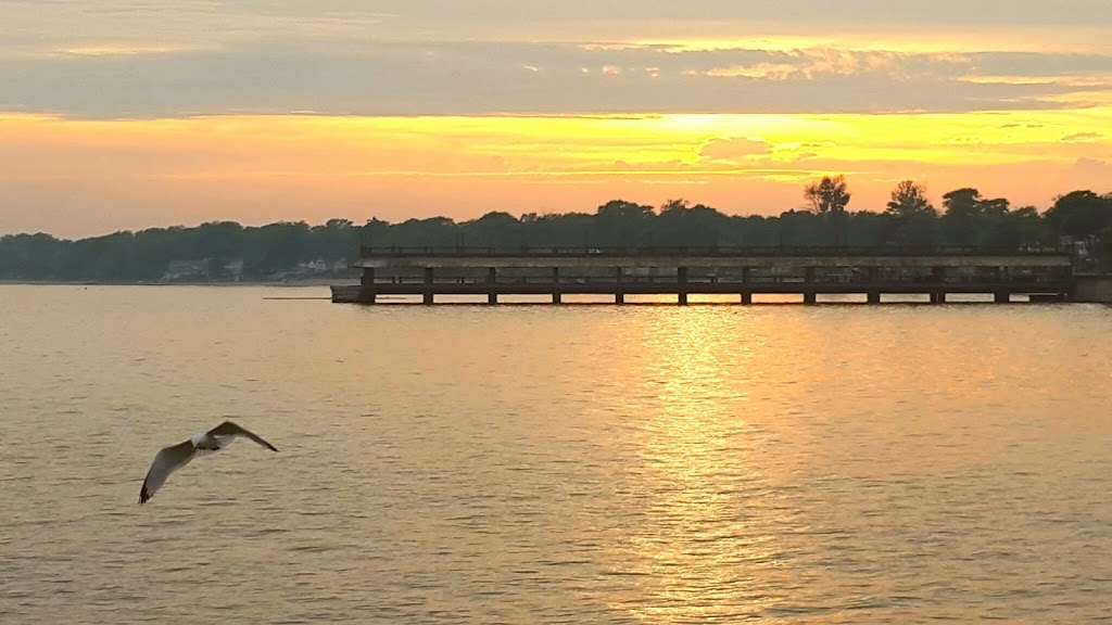 Crystal Beach Waterfront Park and Boat Launch | 3855 Terrace Ln, Crystal Beach, ON L0S 1B0, Canada