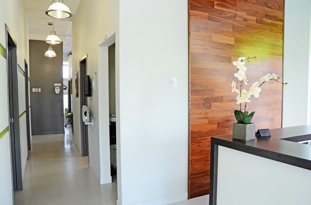 Santé Dentaire LEsplanade | 2301 Rue Versailles, Mascouche, QC J7K 0L3, Canada | Phone: (450) 313-6058