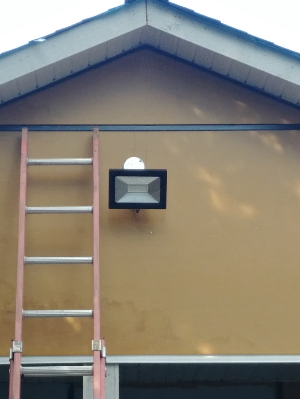 Mountain Point Electrical Inc. | 8760 128a St, Surrey, BC V3W 0K3, Canada | Phone: (778) 317-4257