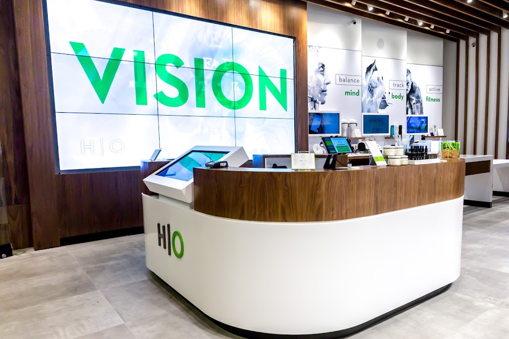 HealthOneTO Optometry | 110 Harbour St, Toronto, ON M5J 0B7, Canada | Phone: (416) 613-6433