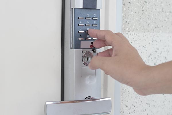 JL Security - Commercial Locksmith Calgary | 212 Pinemill Rd NE, Calgary, AB T1Y 2E2, Canada | Phone: (403) 671-6091