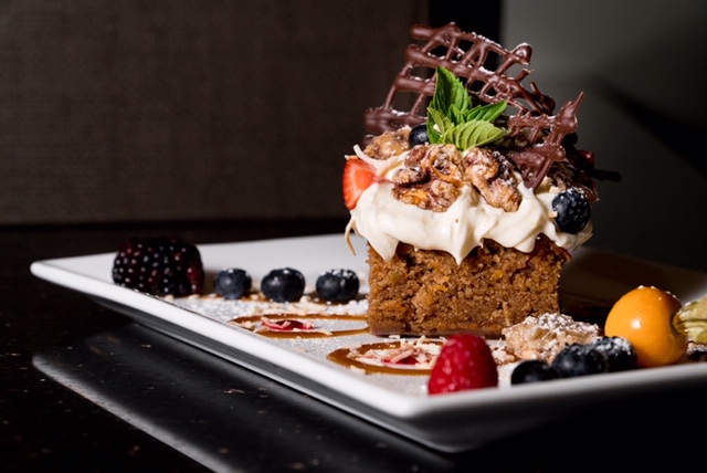 Loondocks Restaurant Appleby Village | 5111 New St, Burlington, ON L7L 1V2, Canada | Phone: (905) 633-8337