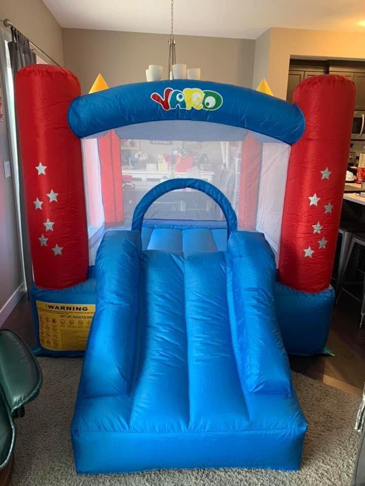 Airdrie Bouncy Castles | 393 Sagewood Dr SW, Airdrie, AB T4B 3N3, Canada | Phone: (587) 578-7161