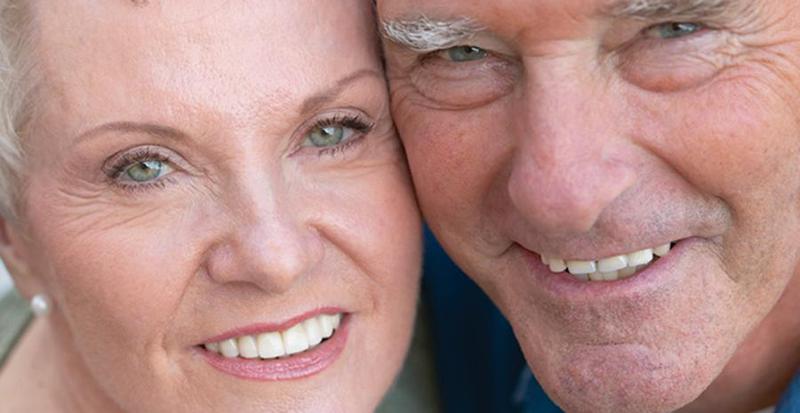 Durston Denture Clinics | 927 Fennell Ave E, Hamilton, ON L8V 1W8, Canada | Phone: (905) 574-7702