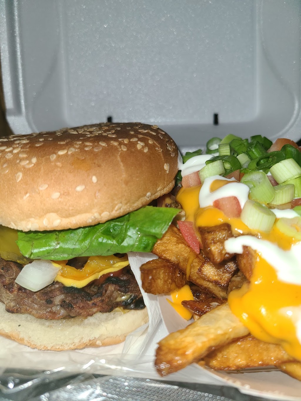 Pubs Riverside Lunch | 1666.5 St Clair Pkwy, Sarnia, ON N7T 7H5, Canada | Phone: (226) 776-1527