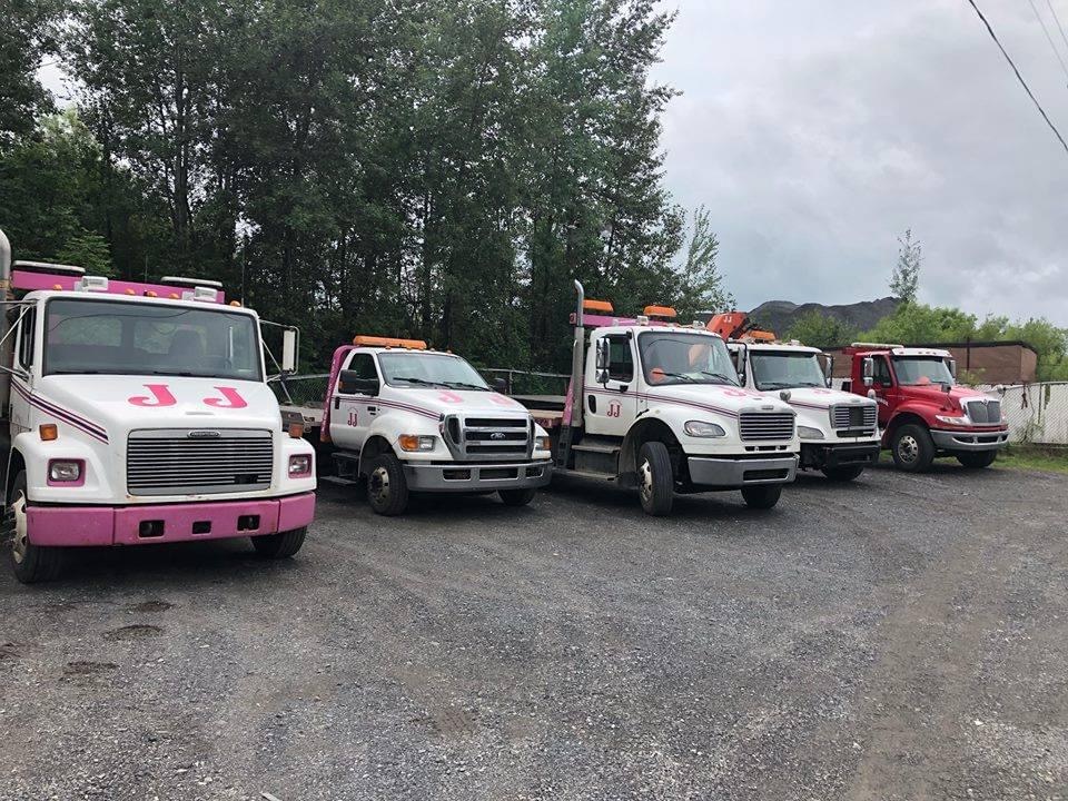Remorquage J J | 55 Rue du Pacifique E, Bromont, QC J2L 1J6, Canada | Phone: (450) 534-4644