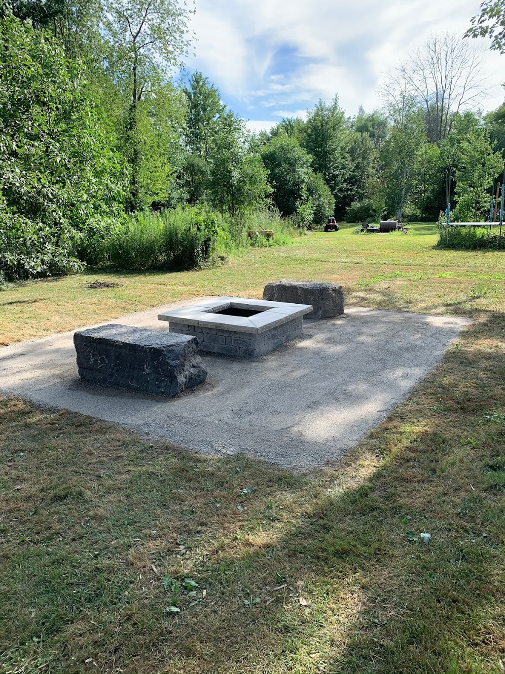 Klomps Landscaping Inc. | Rd 119, St. Marys, ON N4X 1C9, Canada | Phone: (519) 284-0254