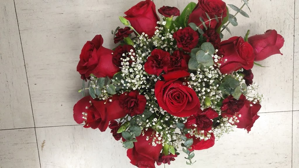 Sunny Market Flowers | 7477 Victoria Dr, Vancouver, BC V5P 3Z5, Canada | Phone: (604) 327-3034
