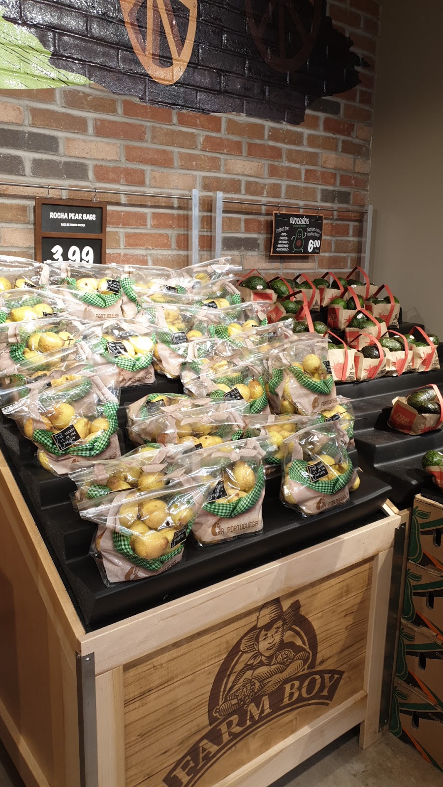 Farm Boy | 29 Bathurst St Unit 1, Toronto, ON M5V 2P1, Canada | Phone: (416) 366-0081