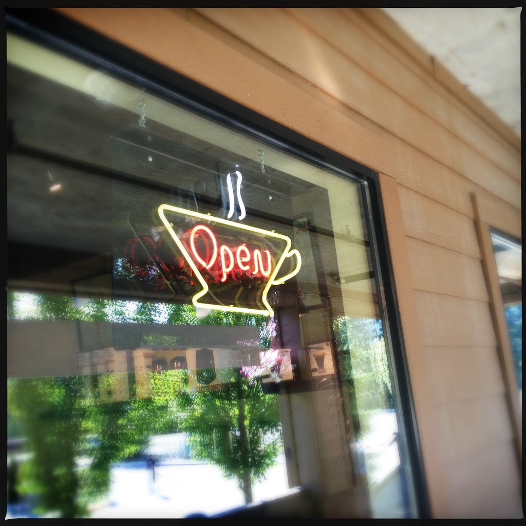 Mount Currie Coffee Company | 7331 Arbutus St #2, Pemberton, BC V0N 2L0, Canada | Phone: (604) 894-3388