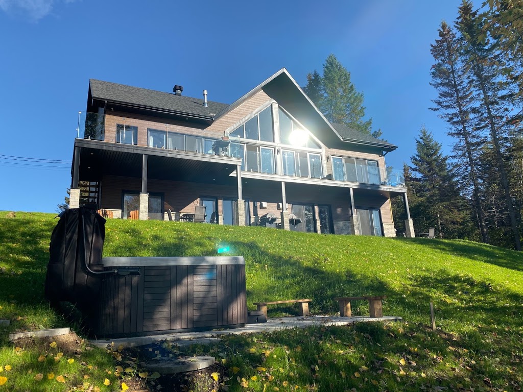 Domaine Valcartier sur le Lac | 1327 5e Av, Saint-Gabriel-de-Valcartier, QC G0A 4S0, Canada | Phone: (418) 265-2410