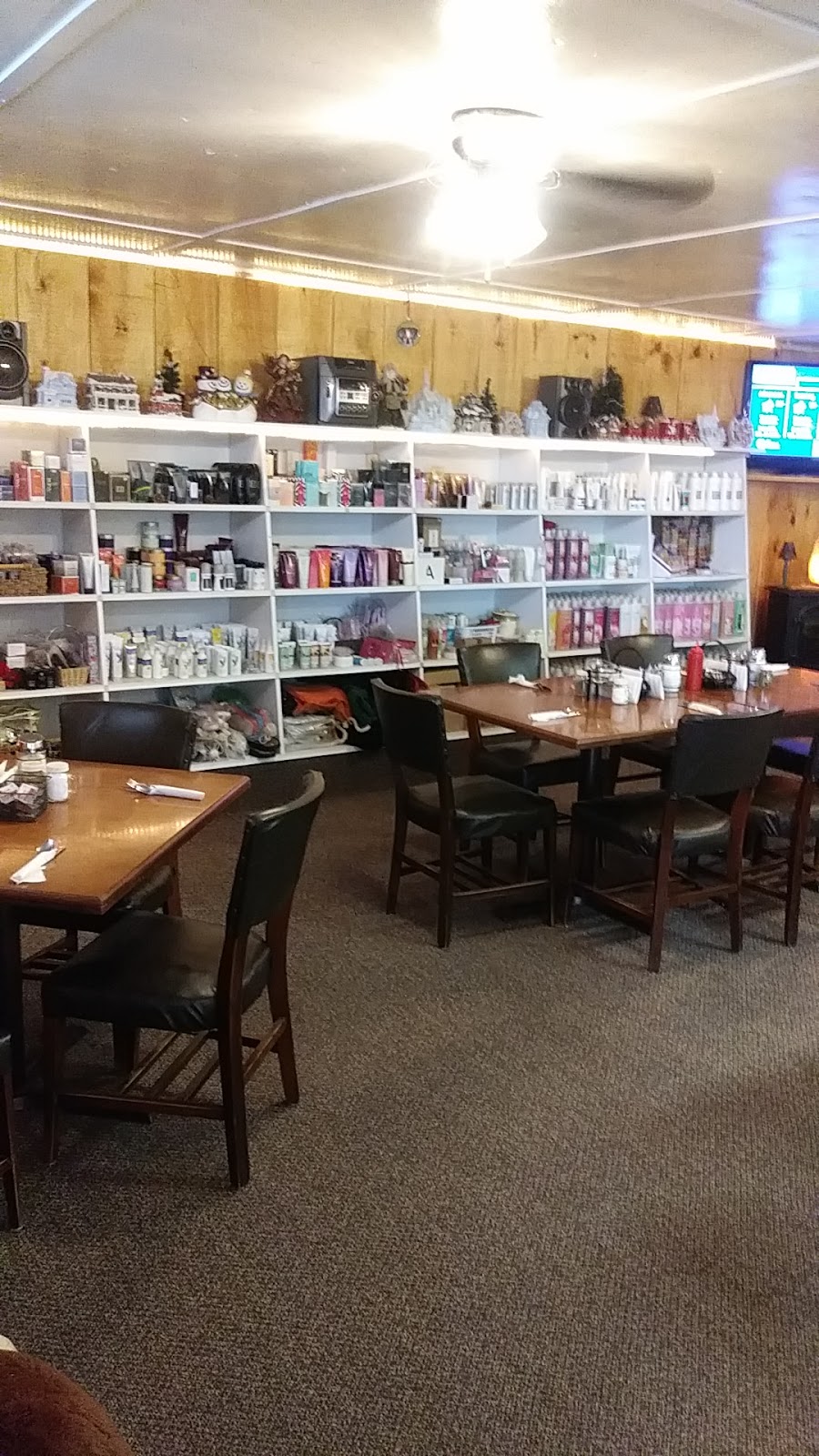 Sherrys Country Corner Cafe | 18707 Kent Bridge Rd, Morpeth, ON N0P 1X0, Canada | Phone: (519) 674-1591