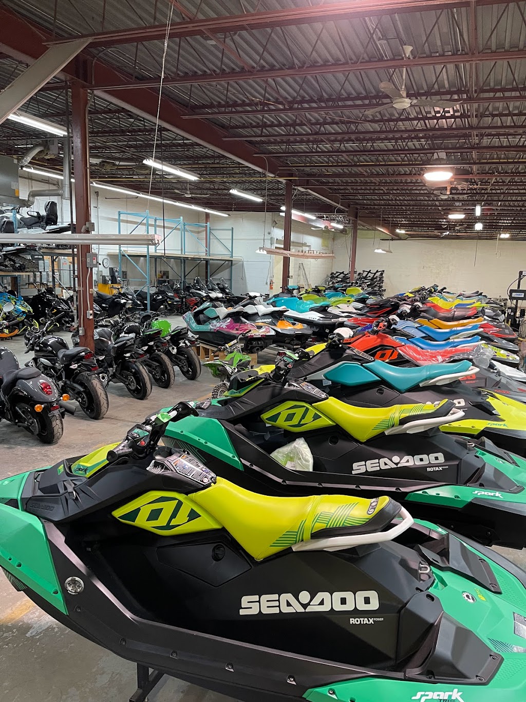 Toyz Récréatifs | 13361 Bd du Curé-Labelle Local 5, Mirabel, QC J7J 1H1, Canada | Phone: (438) 524-8699