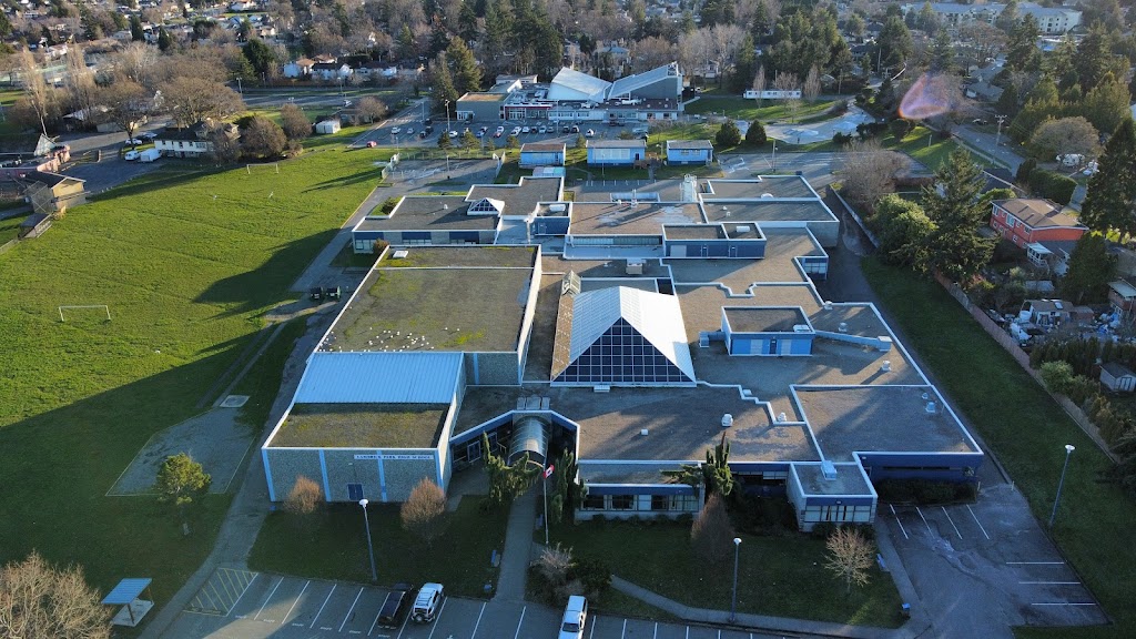 Lambrick Park High | school | 4139 Torquay Dr, Victoria, BC V8N 3L1, Canada | 2504770181 OR +1 250-477-0181
