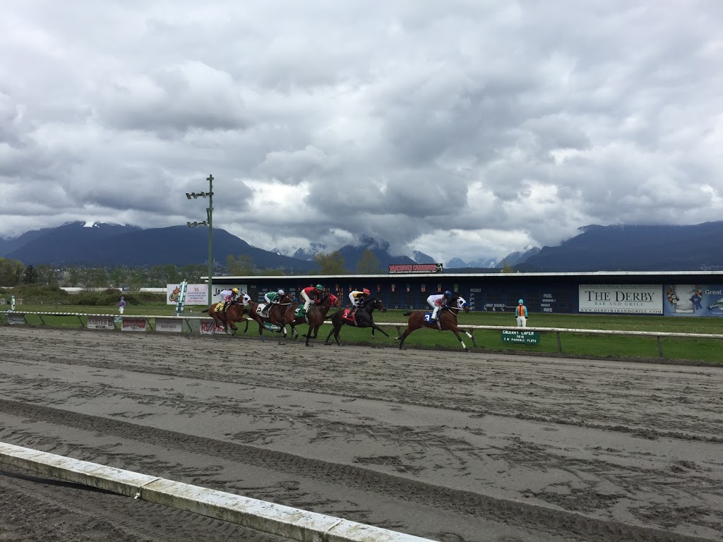 Trackers Cafe | 188 N Renfrew St, Vancouver, BC V5K 3N8, Canada | Phone: (604) 254-1631