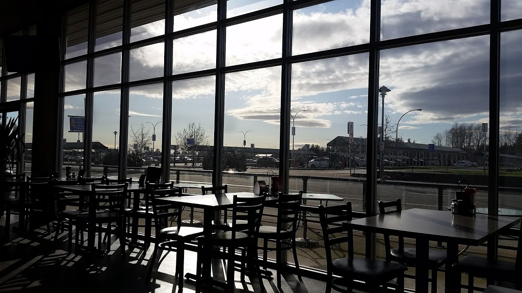 Ravens Bar + Grill | 30440 Liberator Ave, Abbotsford, BC V2T 6H5, Canada | Phone: (604) 852-8553