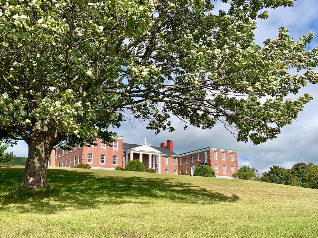 Beinn Mhàbu | 32 MacDonald Rd, Mabou, NS B0E 1X0, Canada | Phone: (902) 623-0455