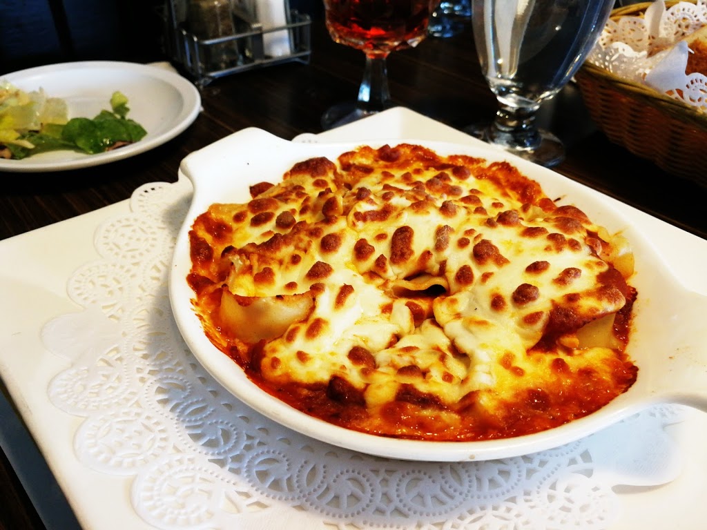 Casa Grecque | 8245 Boulevard Taschereau, Brossard, QC J4Y 1A4, Canada | Phone: (450) 443-0323