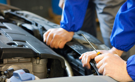 T & T Auto Service | 2570 Haines Rd #15, Mississauga, ON L4Y 4A3, Canada | Phone: (416) 828-7182
