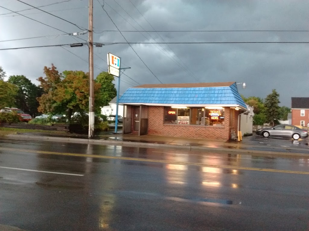Abbott Texas Red Hots | 1291 Abbott Rd, Buffalo, NY 14218, USA | Phone: (716) 825-3025