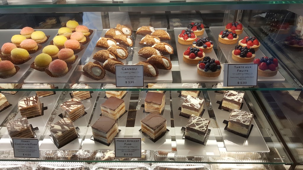 Casa Romana Sweets Boutique | 609 Ford Dr 601 Unit A2, Oakville, ON L6J 7Z6, Canada | Phone: (905) 845-6688